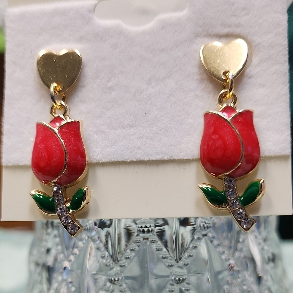 Charming Gold and Red Tulip Earrings! FREE*/ with purchase!!!